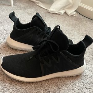ADIDAS Women's Tubular Viral 2